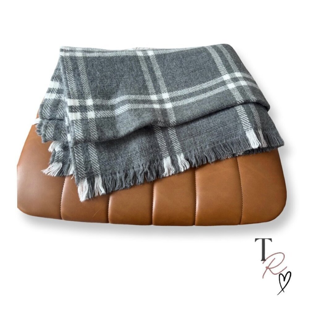 Talbots Plaid Ruana Wrap Blanket Scarf Shawl Gray and White Plaid